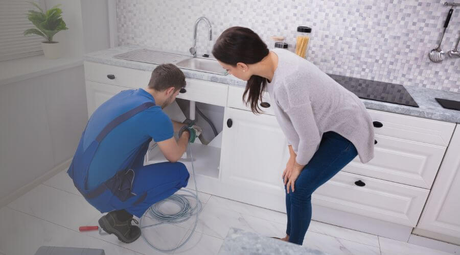 Professional bathroom faucet installation in De Kalb, TX
